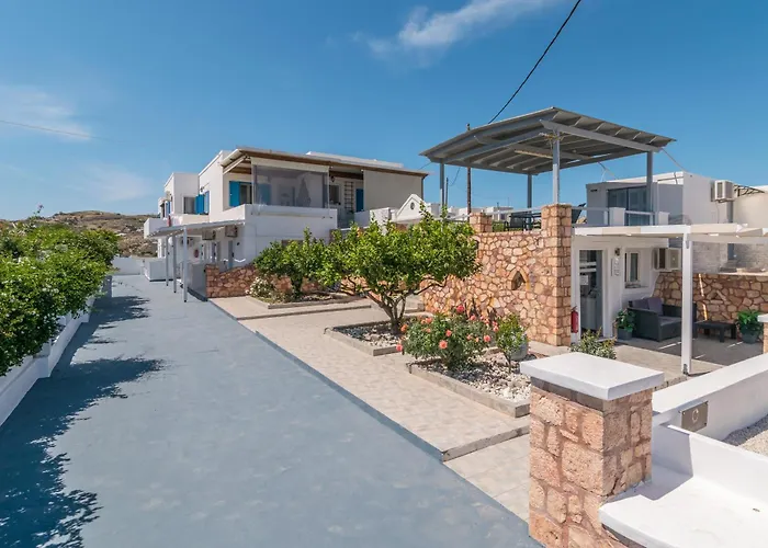 Miloessa * Adamantas (Milos)