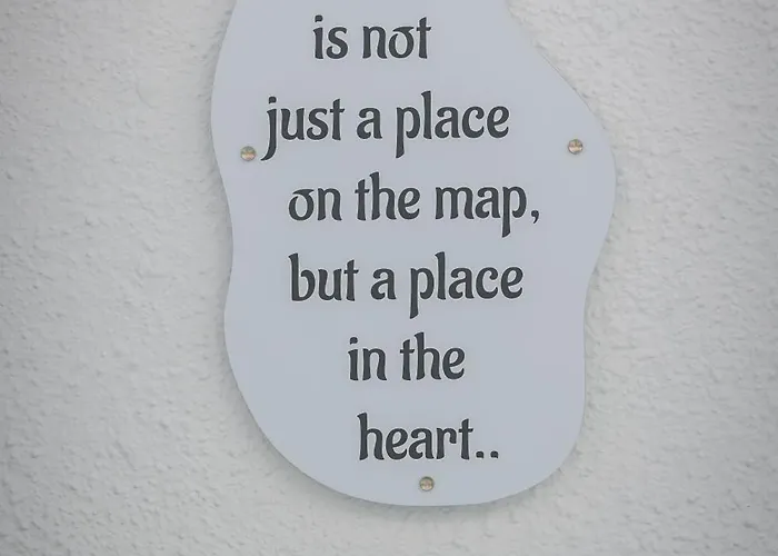 Miloessa Adamantas (Milos)