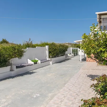 Miloessa Apartment Adamantas (Milos)