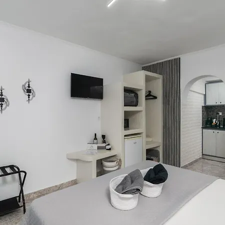 Miloessa *